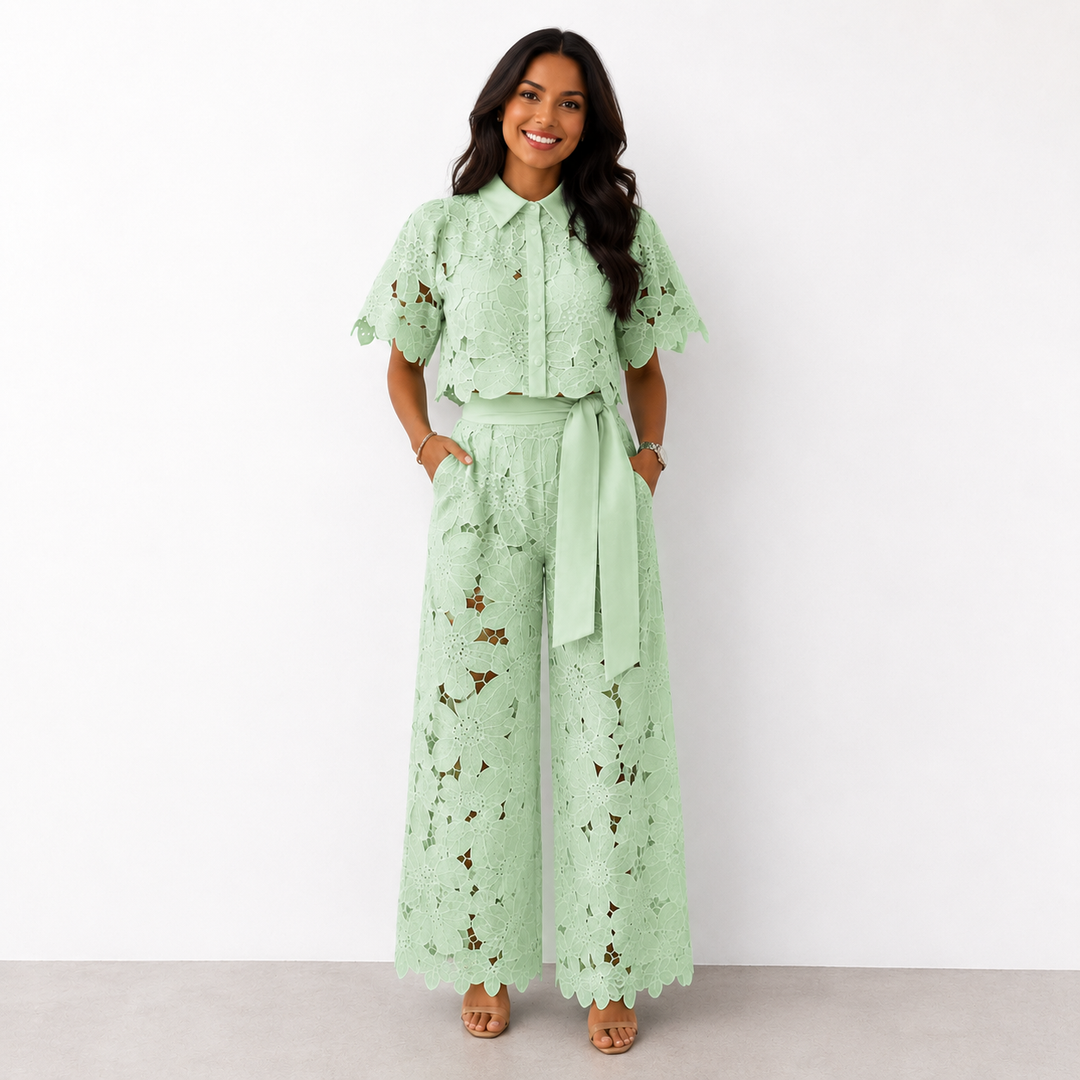 Holly Elegant Lightweight Two-Piece Set