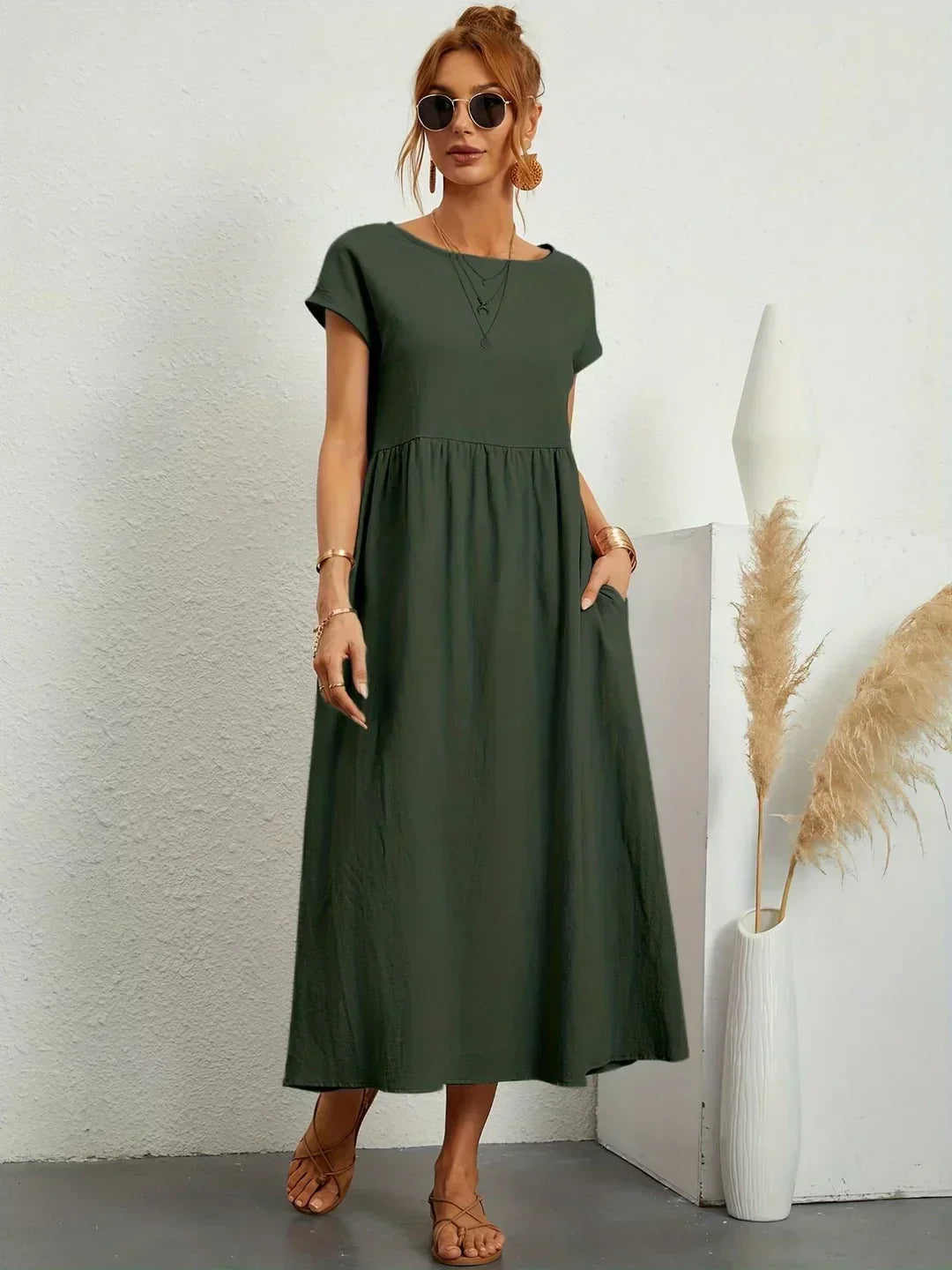 Xenia Classic Pleated Midi Dress